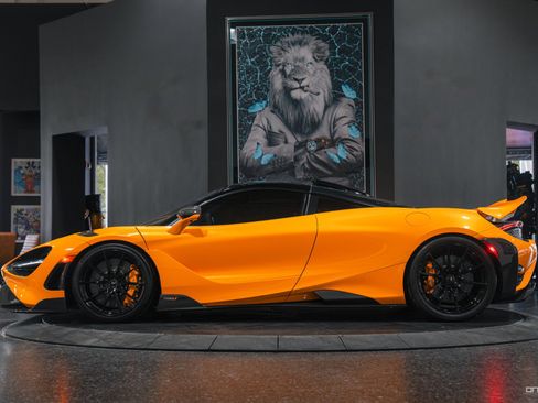 Used 2021 McLaren 765LT RWD image 9