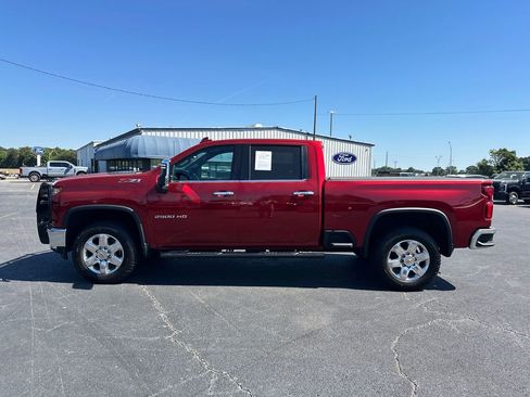 Used 2023 Chevrolet Silverado 2500 LTZ AWD/4WD image 4
