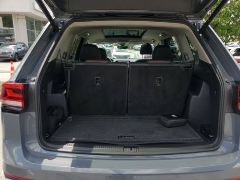 Certified 2025 Volkswagen Atlas Peak Edition SE AWD/4WD image 14