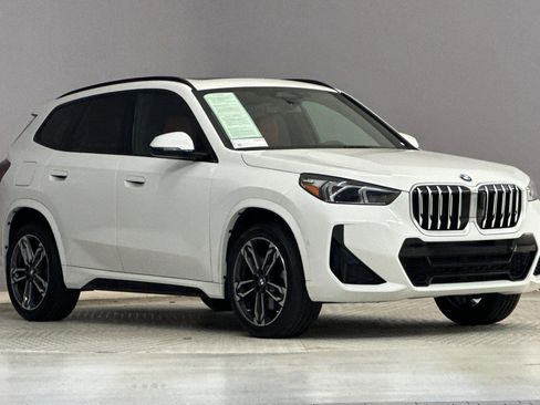 Used 2023 BMW X1 xDrive28i w/ M Sport Package image 7
