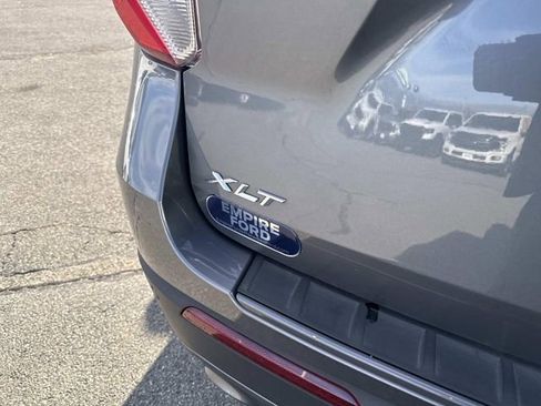 Certified 2022 Ford Explorer XLT w/ Equipment Group 202A image 5