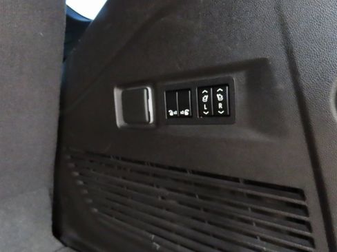 Used 2021 Chevrolet Tahoe High Country image 22