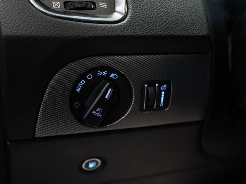 Used 2018 Dodge Durango GT image 45