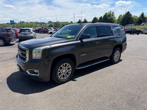 Used 2015 GMC Yukon SLE w/ Convenience Package AWD/4WD image 3