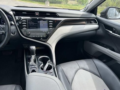 Used 2020 Toyota Camry XLE w/ Driver Assist Package image 17