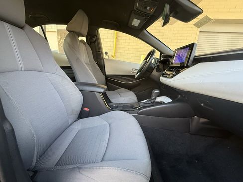 Used 2023 Toyota Corolla SE image 19