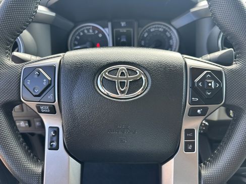 Used 2022 Toyota Tacoma SR5 image 21