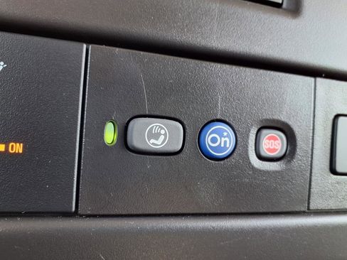 Used 2024 Chevrolet Express 3500 LT w/ LT Preferred Equipment Group image 6