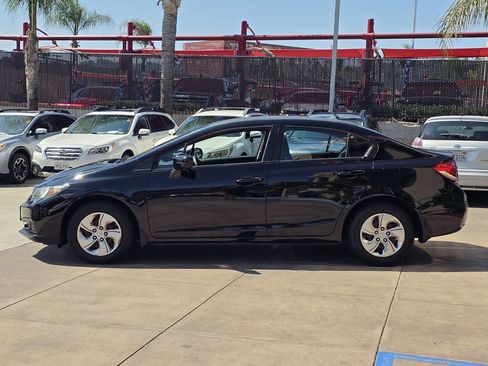 Used 2014 Honda Civic LX image 8