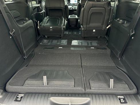 New 2026 Chrysler Voyager LX image 13