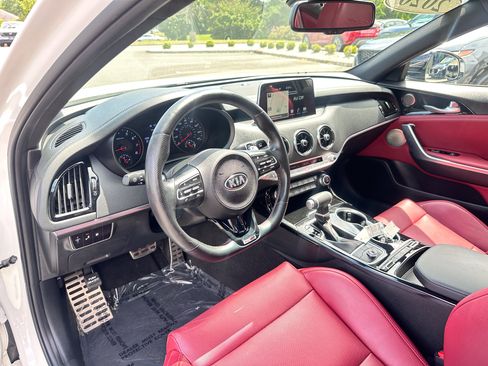 Used 2020 Kia Stinger GT-Line w/ Sun & Sound Package AWD/4WD image 23