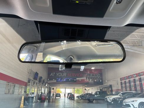 Used 2026 Toyota Camry LE FWD image 19