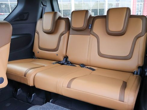 New 2026 Nissan Armada SL image 9