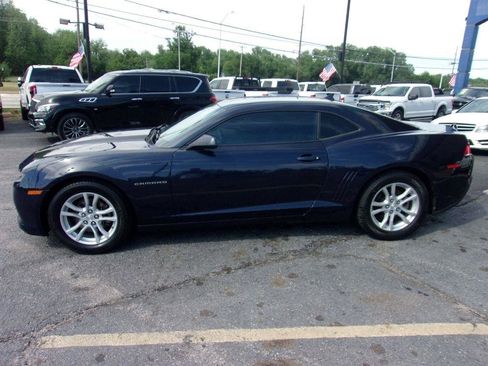Used 2015 Chevrolet Camaro LS RWD image 2