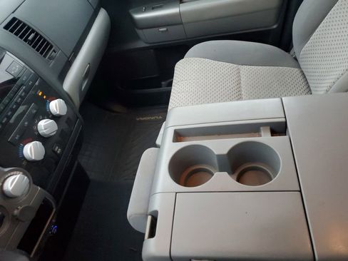 Used 2012 Toyota Tundra 4x4 Double Cab image 21