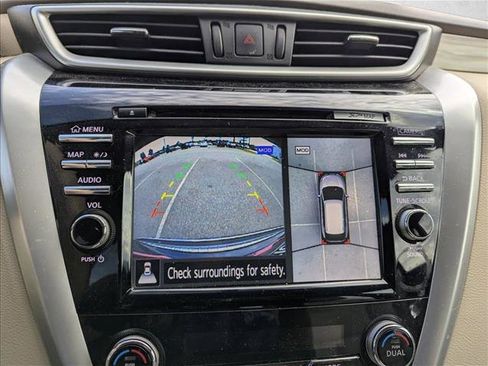 Used 2017 Nissan Murano SL image 19