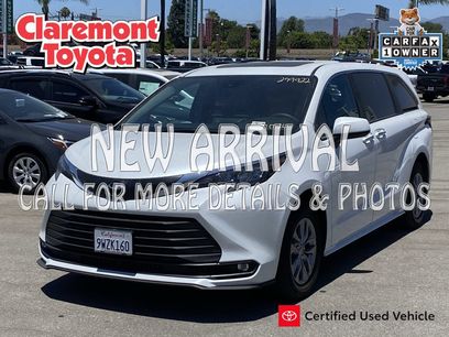 Certified 2026 Toyota Sienna XLE