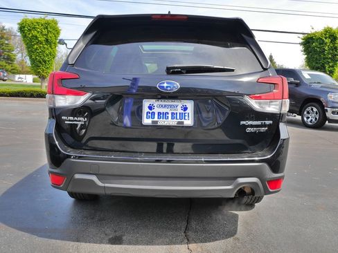 Used 2024 Subaru Forester Premium image 6