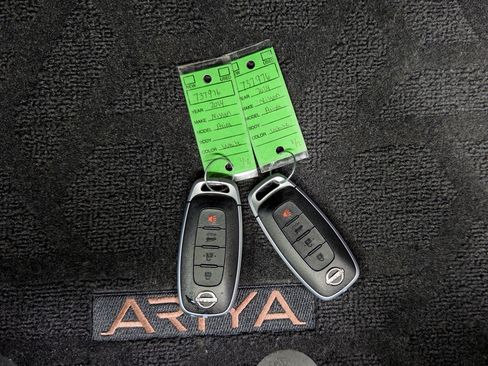 Used 2024 Nissan Ariya AWD image 22
