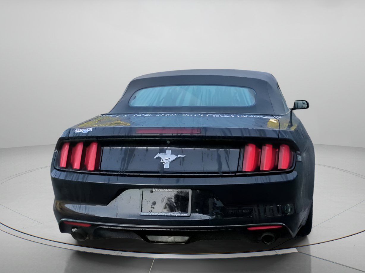 Used 2016 Ford Mustang Convertible RWD image 25