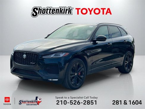 Used 2024 Jaguar F-PACE R-Dynamic S image 1