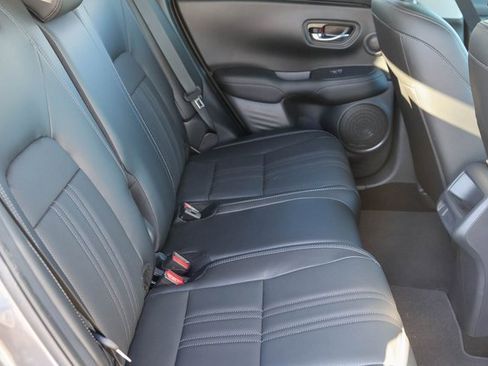 Used 2025 Honda HR-V EX-L image 17