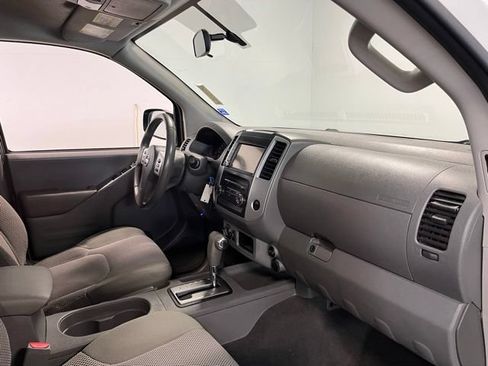 Used 2019 Nissan Frontier SV AWD/4WD image 11
