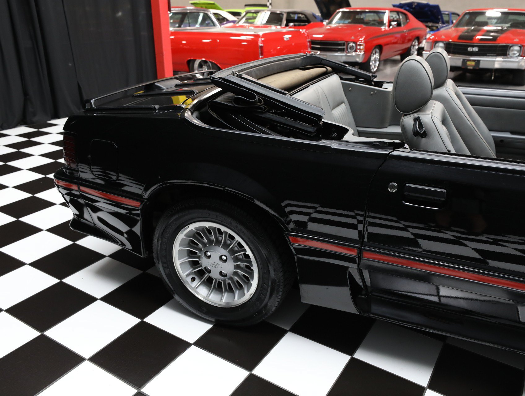 Used 1987 Ford Mustang GT RWD image 32