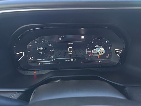 Used 2022 GMC Yukon XL Denali w/ Denali Premium Package image 20