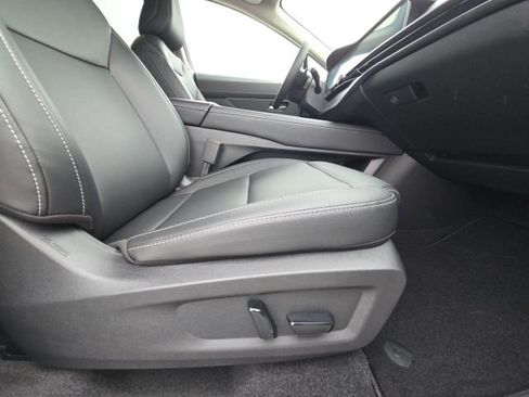 Used 2025 Nissan Murano SV image 18