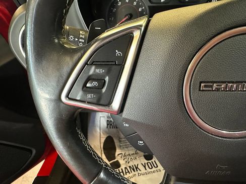 Used 2017 Chevrolet Camaro LT RWD image 11