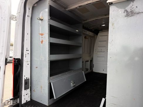 Used 2020 Ford Transit 250 Medium Roof image 21