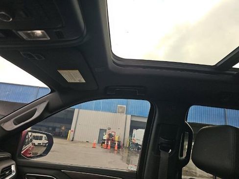 Used 2023 Chevrolet Tahoe LT image 9