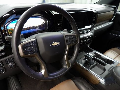 Used 2023 Chevrolet Silverado 1500 High Country w/ Technology Package image 52