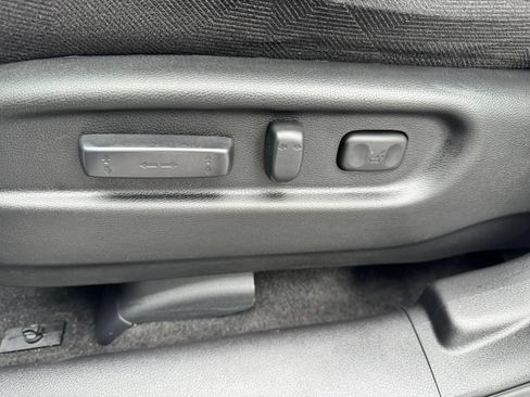 Used 2022 Honda Pilot Sport image 11
