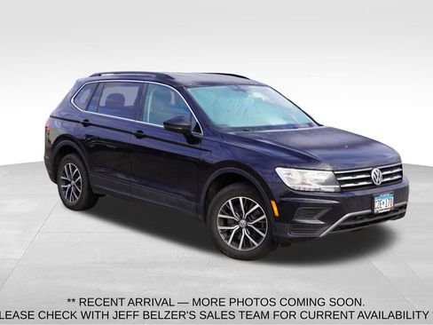 Used 2019 Volkswagen Tiguan SE image 1