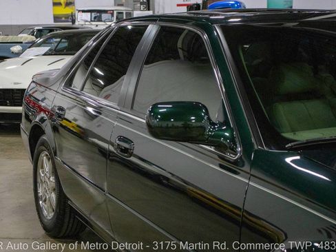 Used 1999 Cadillac Seville STS w/ Convenience Pkg image 24