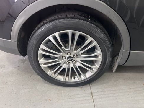 Used 2017 Lincoln MKX Reserve w/ Enhanced Security Package image 24