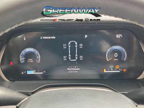 Used 2023 Jeep Grand Cherokee L Limited AWD/4WD image 7