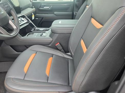 New 2026 GMC Sierra 2500 AT4 w/ AT4 Premium Plus Package AWD/4WD image 17