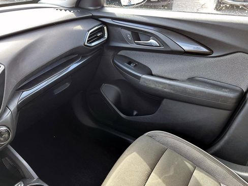 Used 2021 Chevrolet TrailBlazer LT w/ Convenience Package image 28