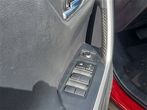 Used 2020 Toyota RAV4 Limited image 16