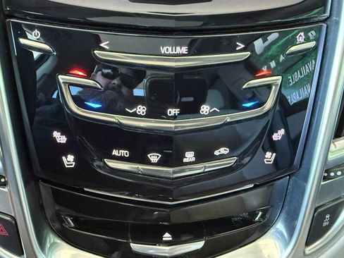 Used 2014 Cadillac SRX Premium w/ Driver Assist Package FWD image 34