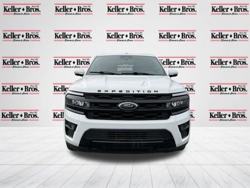 Used 2022 Ford Expedition Max Limited image 2