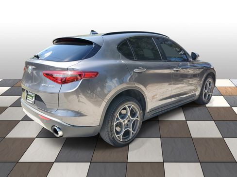 Used 2018 Alfa Romeo Stelvio Sport w/ Quick Order Package 22J Sport image 4