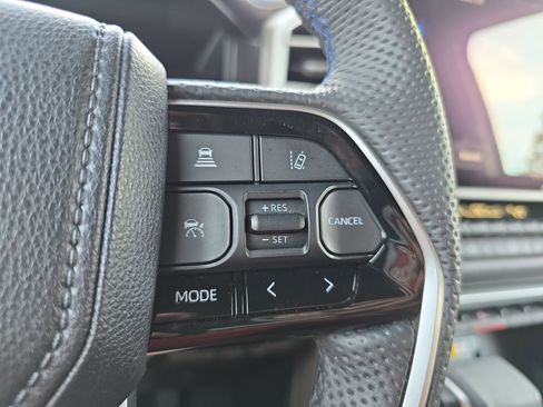 Used 2024 Toyota Sequoia Platinum AWD/4WD image 19