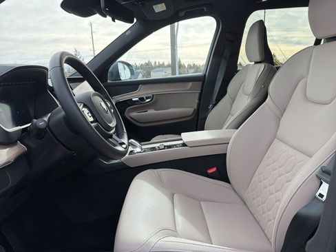 New 2026 Volvo XC90 B6 Core w/ Protection Package Premier AWD/4WD image 19