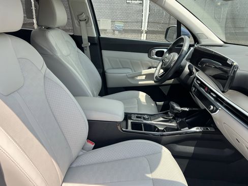 Certified 2024 Kia Sorento SX image 12