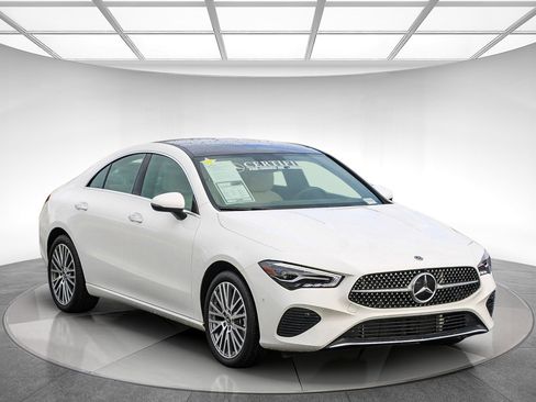 Certified 2025 Mercedes-Benz CLA 250 4MATIC image 5