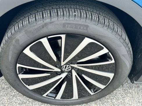 Used 2025 Volkswagen ID.4 Pro AWD/4WD image 22